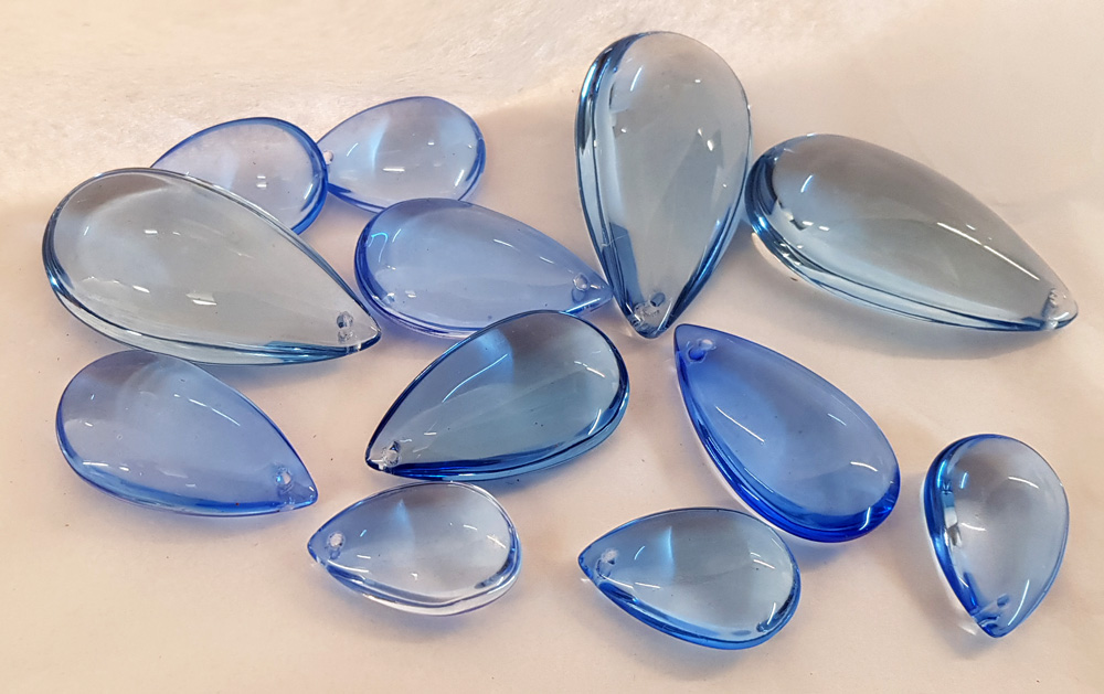 Glasdroppe 50 mm ljusblå köp hos Plantanica webbutik